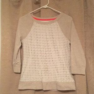 Three quarter sleeve top